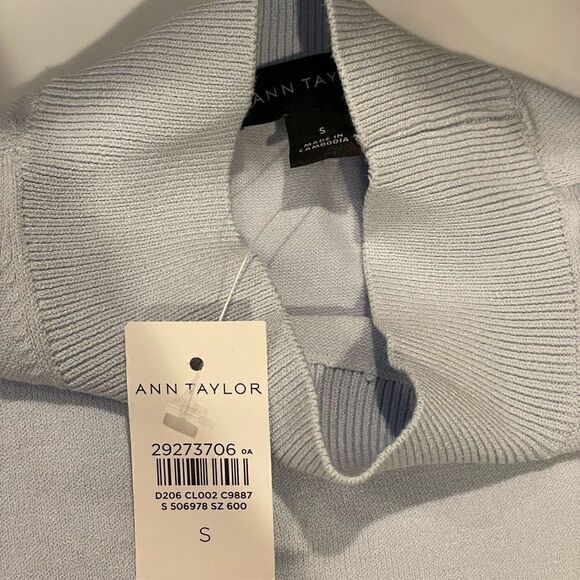 Ann Taylor New Mock Turtleneck Shell Top Blue Seasonless Layering Small - Picture 9 of 10